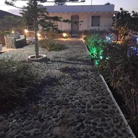 Holiday home Hilltop Serenity *